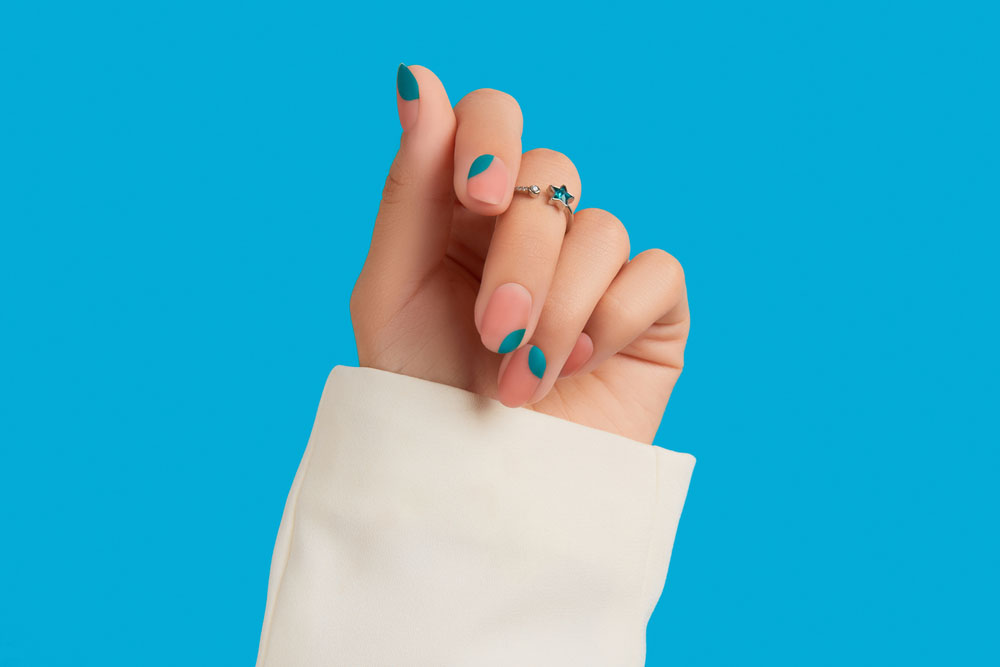 Modele noi de unghii cu gel pentru sezonul estival