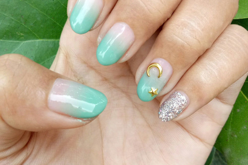 Modele de unghii baby boomer scurte