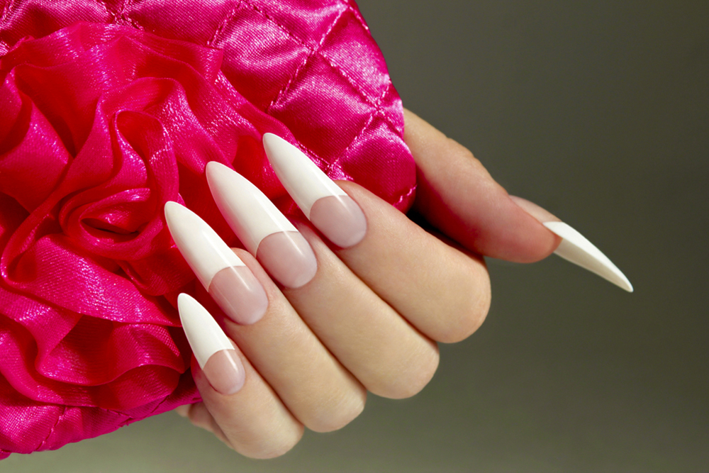Unghiile sub forma stiletto