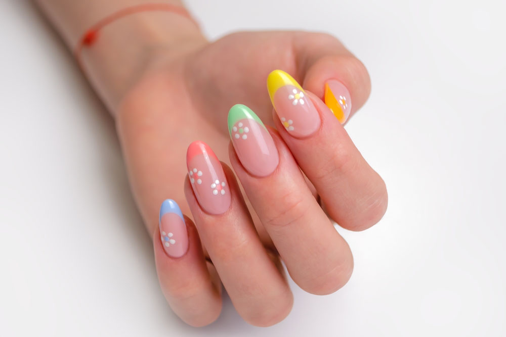 unghii-cu-gel-model-floral